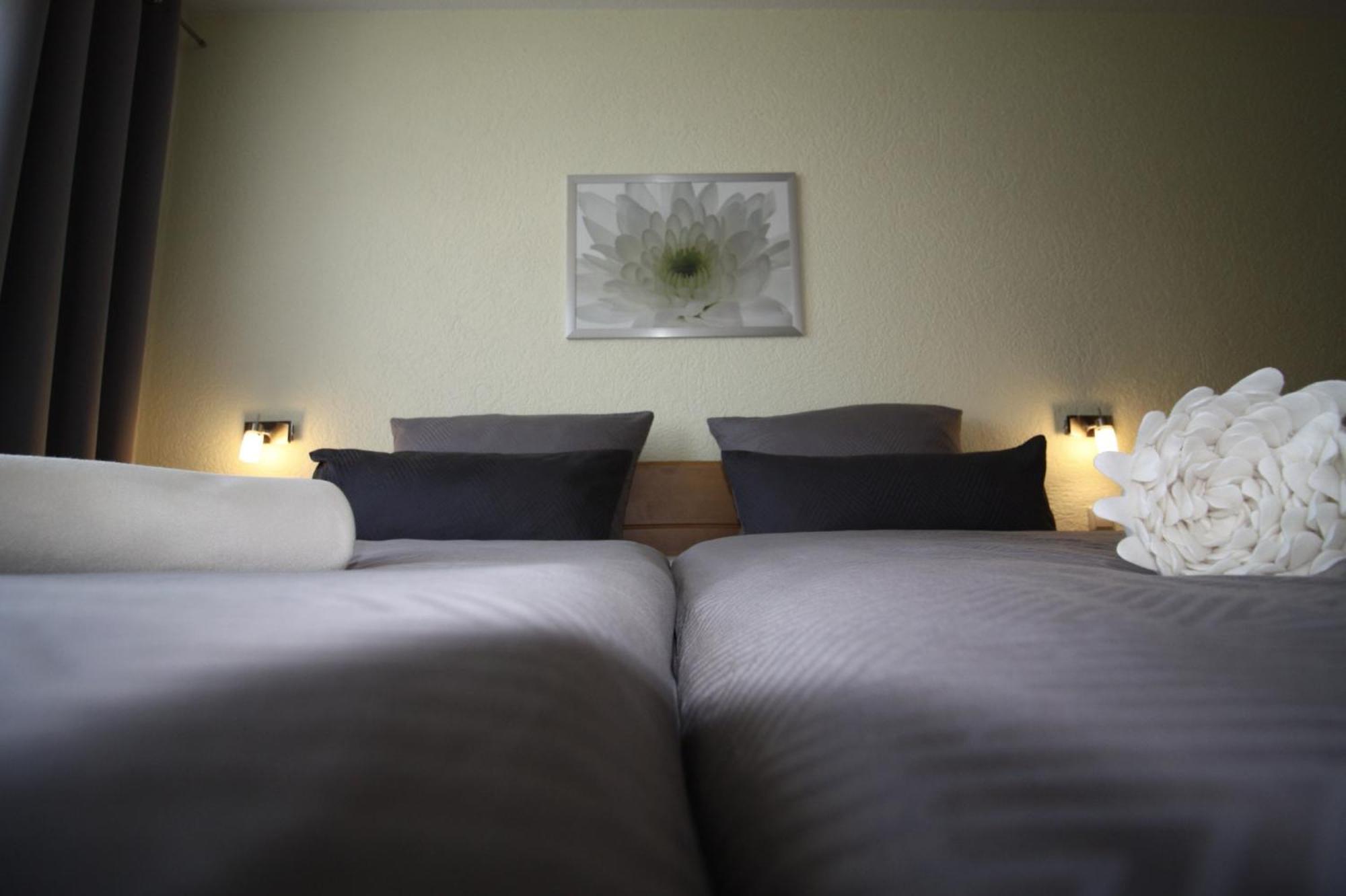 Gaestehaus Maeder Am Hafen Uhldingen-Muehlhofen Room photo