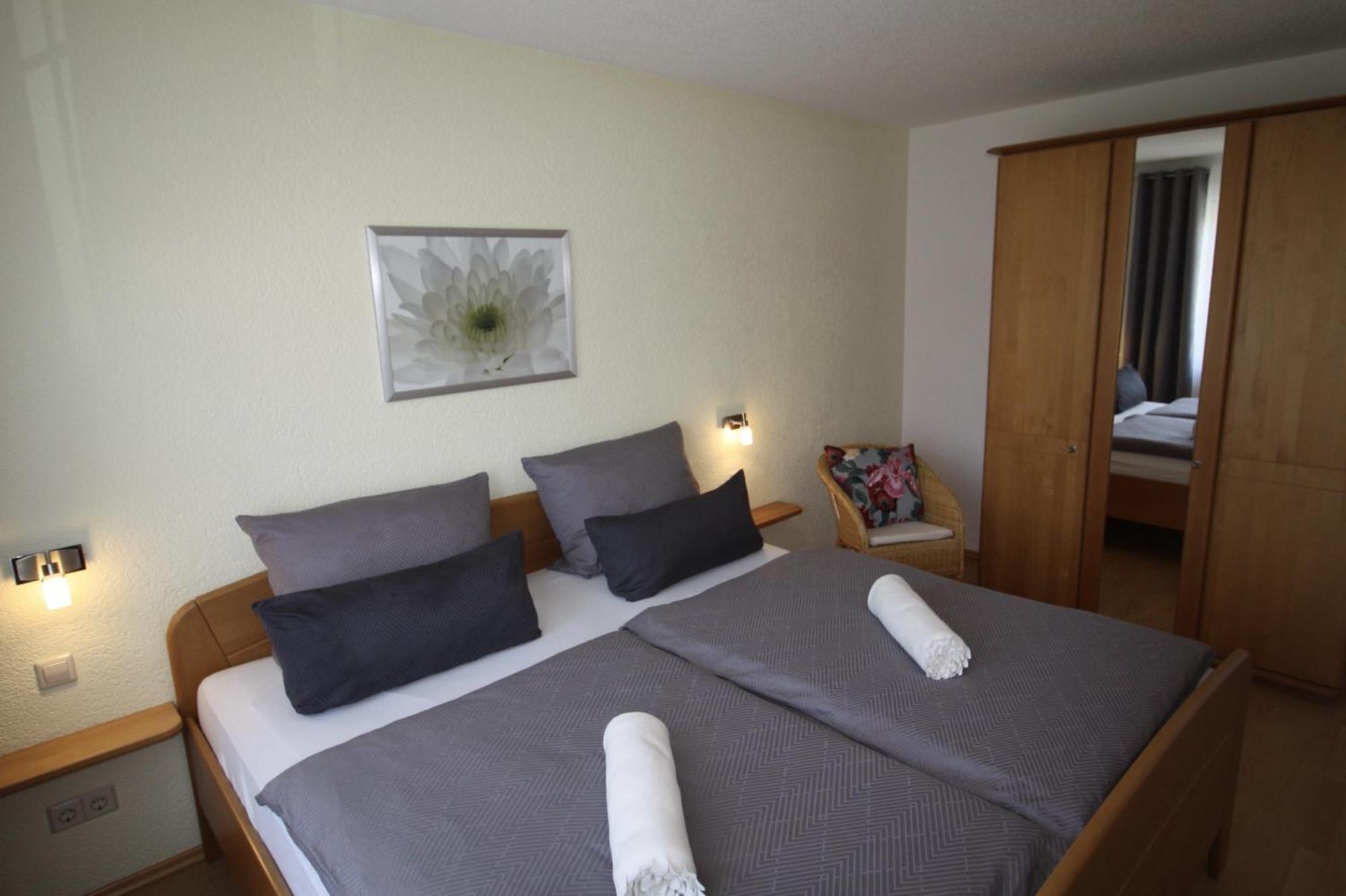 Gaestehaus Maeder Am Hafen Uhldingen-Muehlhofen Room photo