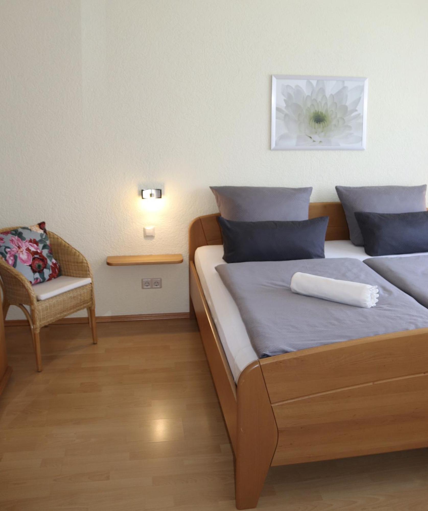 Gaestehaus Maeder Am Hafen Uhldingen-Muehlhofen Room photo
